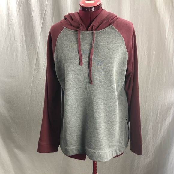 ⭐️ 5/$30 Lightweight hoodie